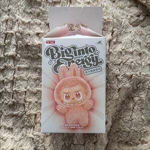 Pop Mart *NEW* AUTHENTIC LABUBU Big-into Energy plush (LOVE)w/Figure Box & card